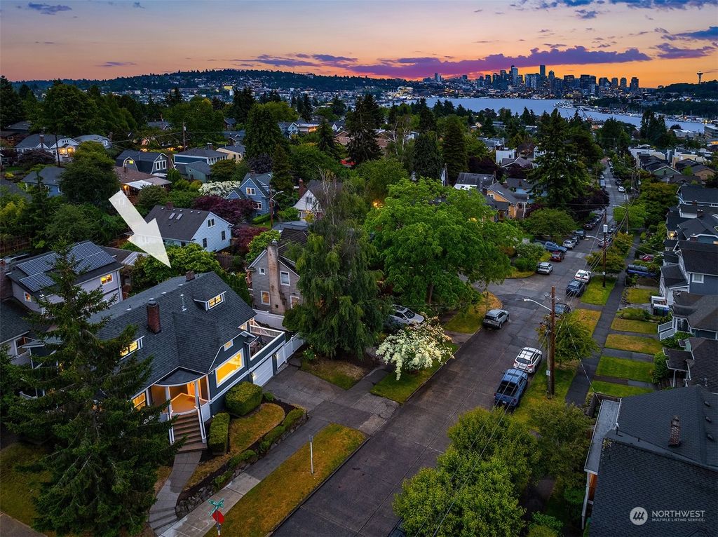 Photo of 3938 Ashworth Avenue N, Seattle, WA 98103 (MLS # 2281587)