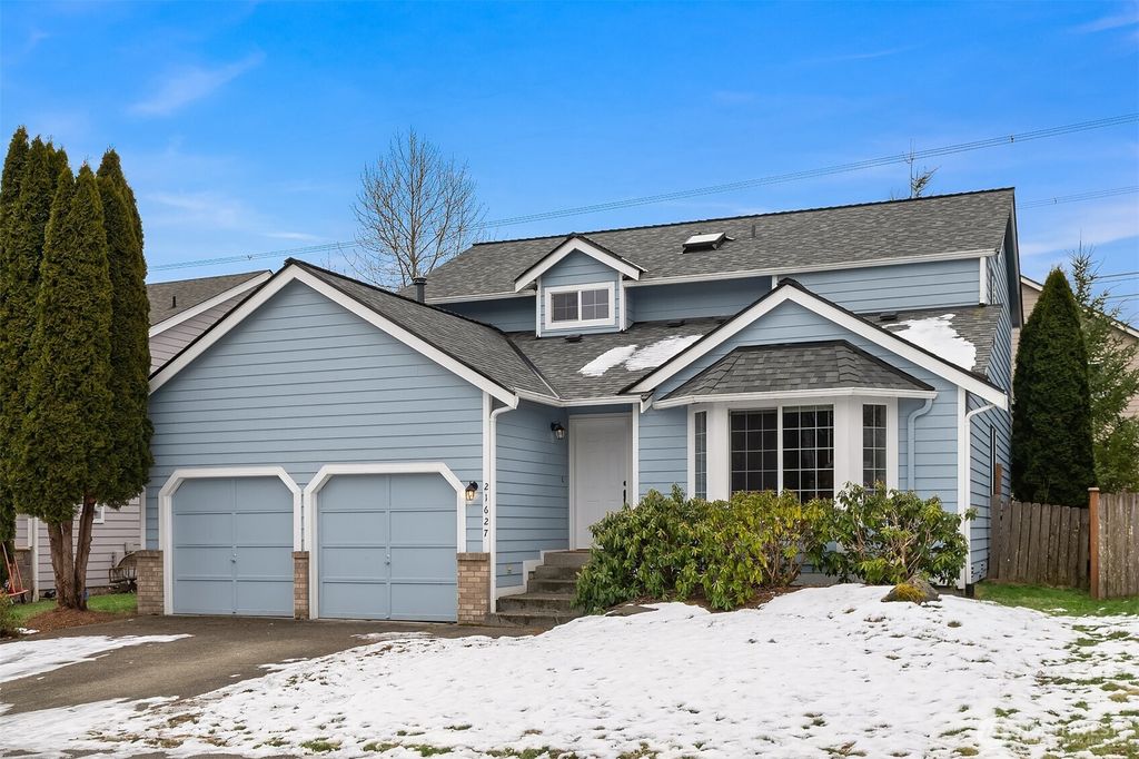 Photo of 21627 SE 281st Street, Maple Valley, WA 98038 (MLS # 2332115)
