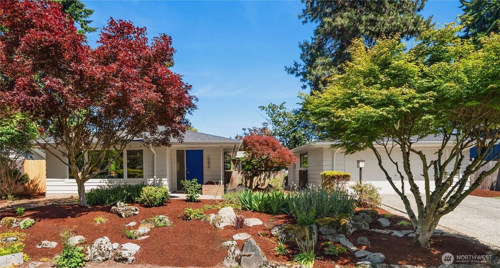 Photo of 5634 116th Place SE, Bellevue, WA 98006 (MLS # 2391699)