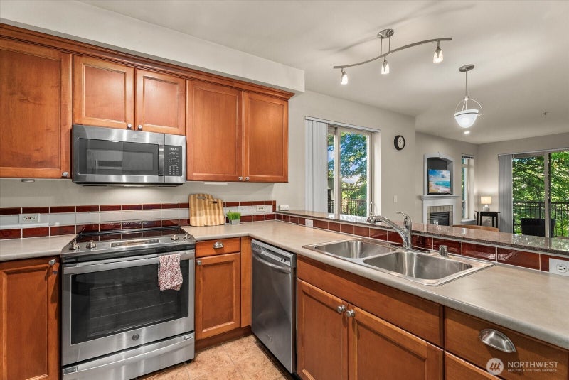 5016 California Avenue SW 302