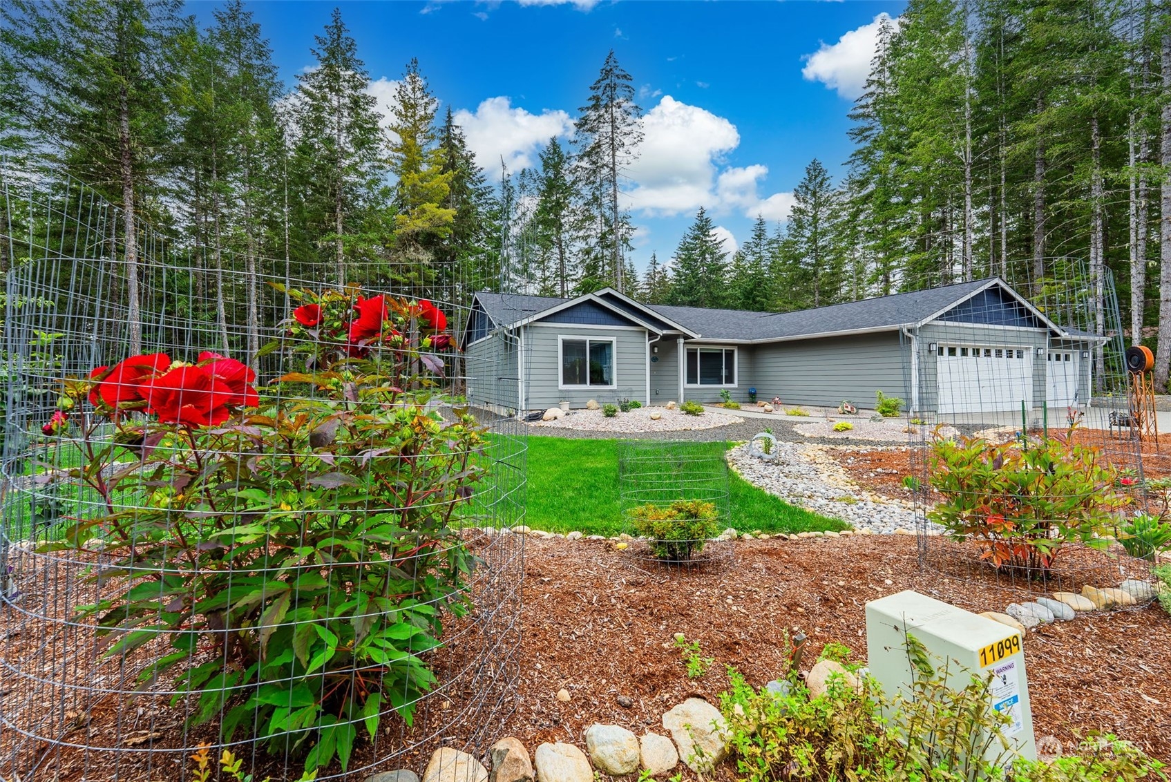 20 E Blackberry Lane