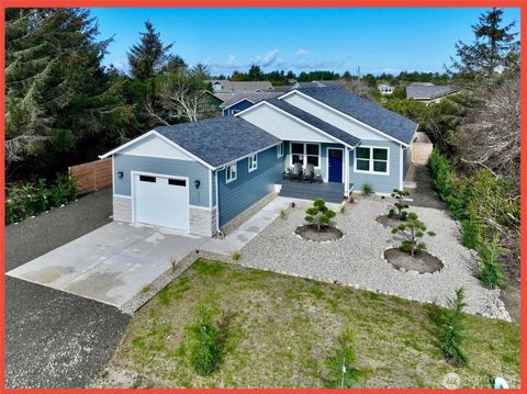 256 S Wynoochee Drive SW Ocean Shores WA 98569