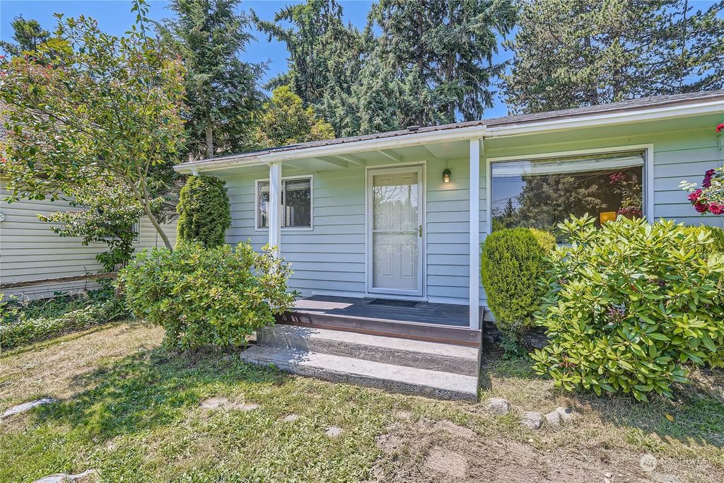 Photo of 13015 3rd Avenue S, Burien, WA 98168 (MLS # 2129836)