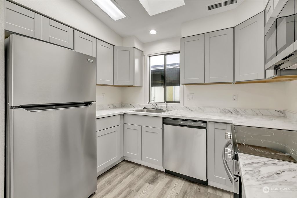 Photo of 3250 S 181st Street, SeaTac, WA 98188 (MLS # 2319391)