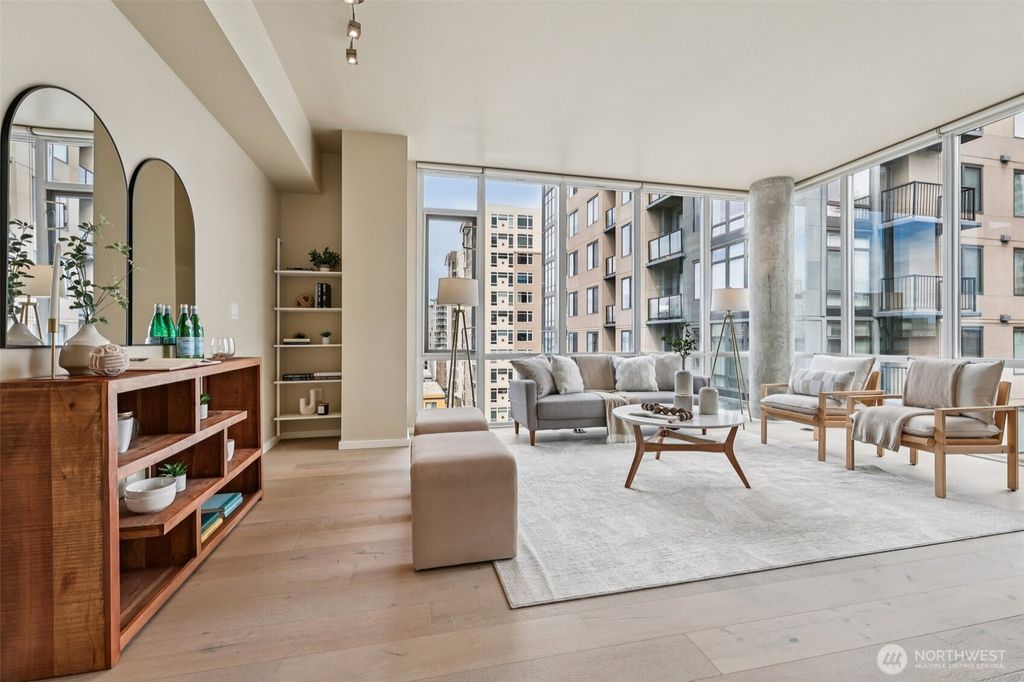 Photo of 76 Cedar Street #S1005, Seattle, WA 98121 (MLS # 2500277)