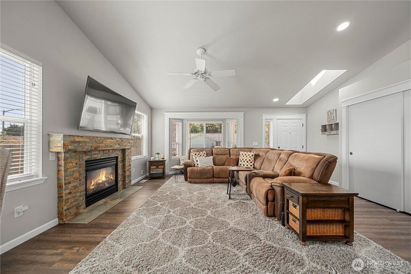 2306 Gary Court