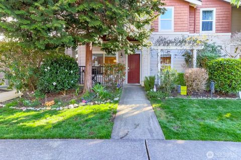 Photo of 2166 Palisade Boulevard #A-4, Dupont, WA 98327 (MLS # 2500051)