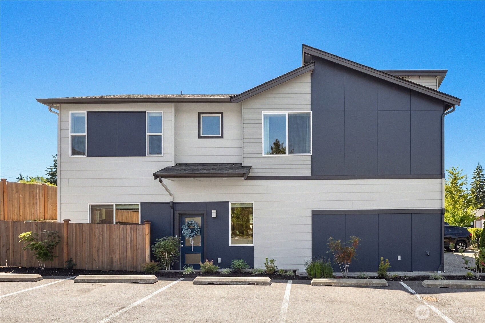 4902 Courtyard Lane B1