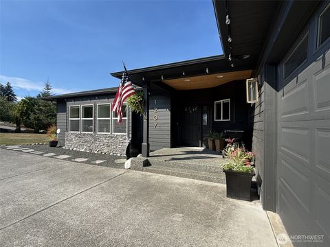 Photo of 1207 Rook Drive, Port Angeles, WA 98362 (MLS # 2438812)