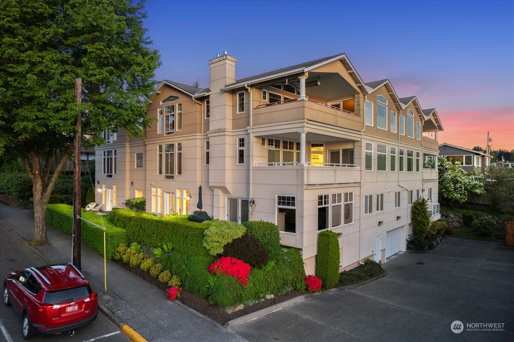 Photo of 546 Walnut Street #101, Edmonds, WA 98020 (MLS # 2238217)