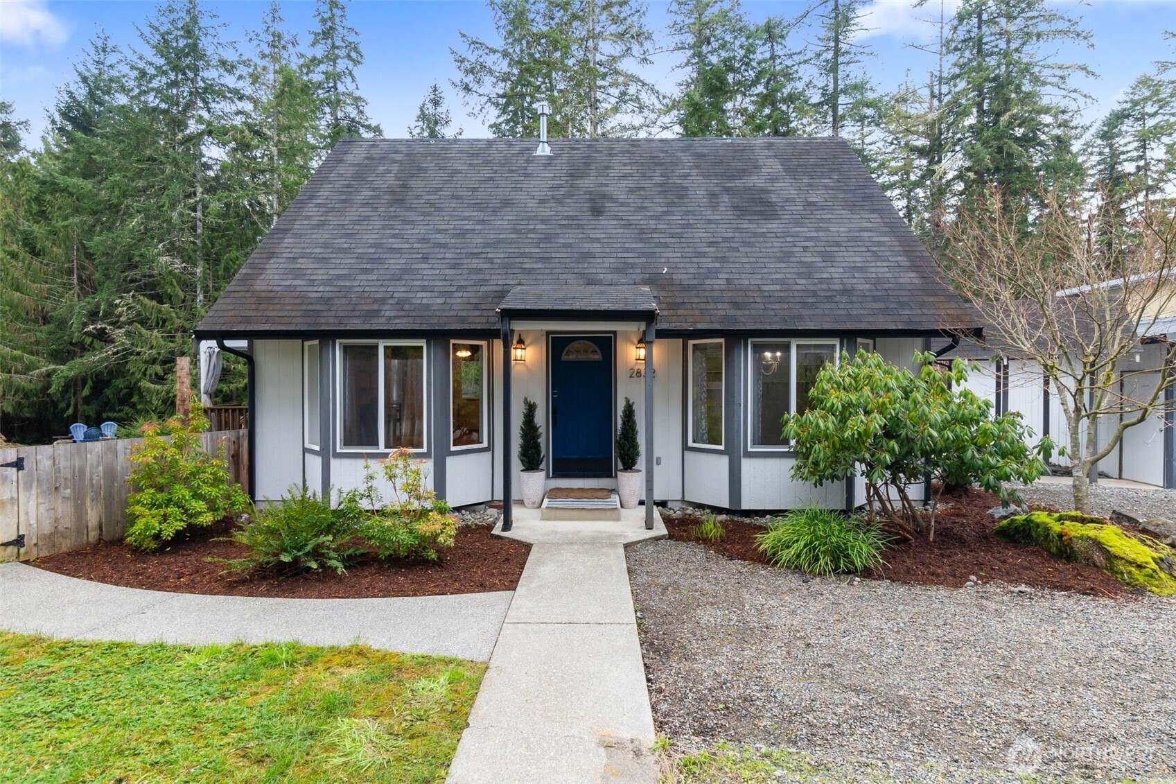 2832 Fishtrap Loop NE