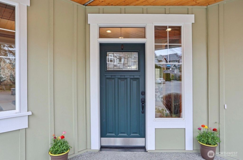 Photo of 8827 NE 148th Place, Kenmore, WA 98028 (MLS # 2489893)