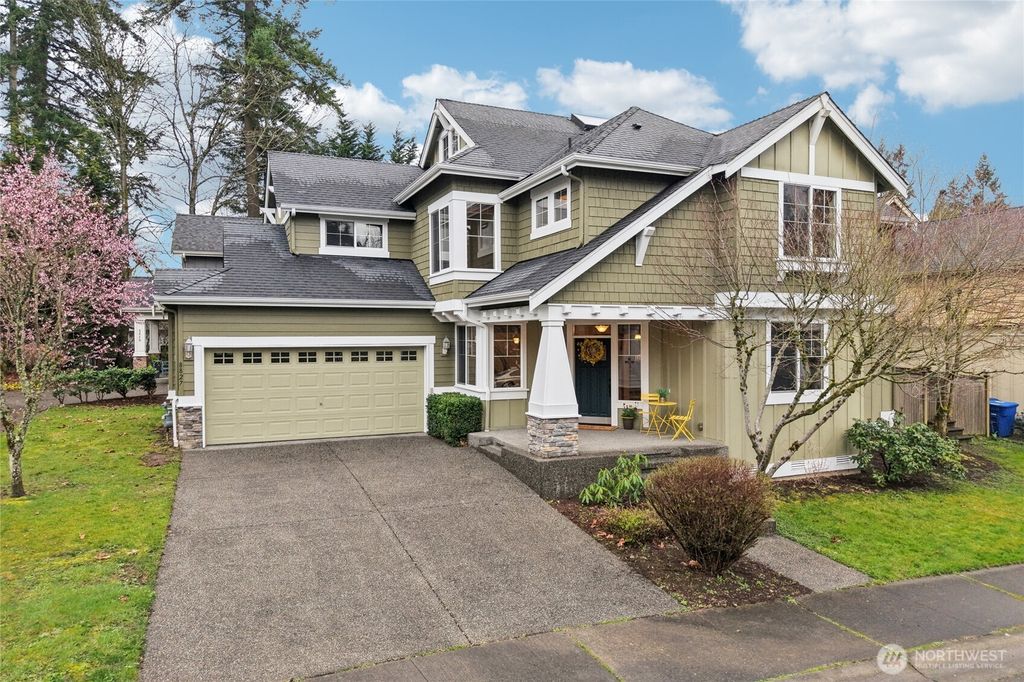 Photo of 8827 NE 148th Place, Kenmore, WA 98028 (MLS # 2489893)