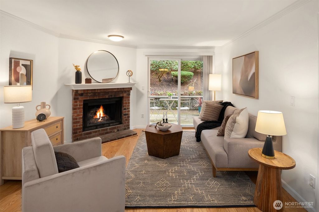 Photo of 10022 NE 127th Place #C114, Kirkland, WA 98034 (MLS # 2472053)