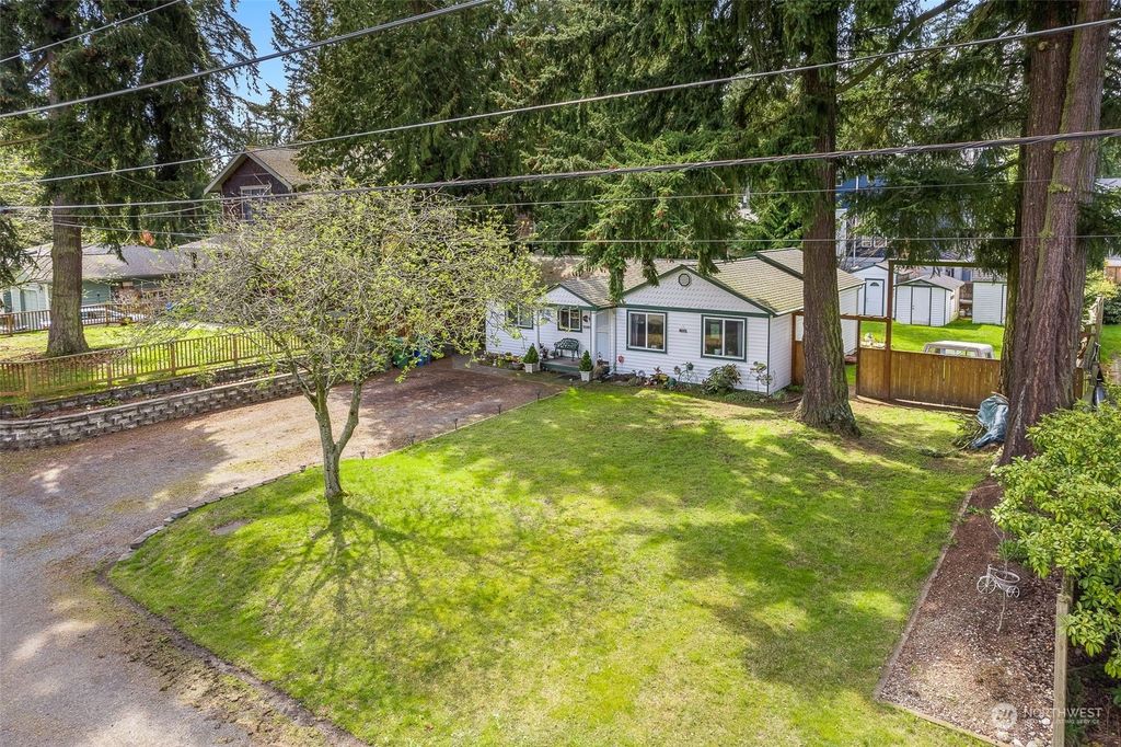 Photo of 18325 2nd Avenue NE, Shoreline, WA 98155 (MLS # 2058706)