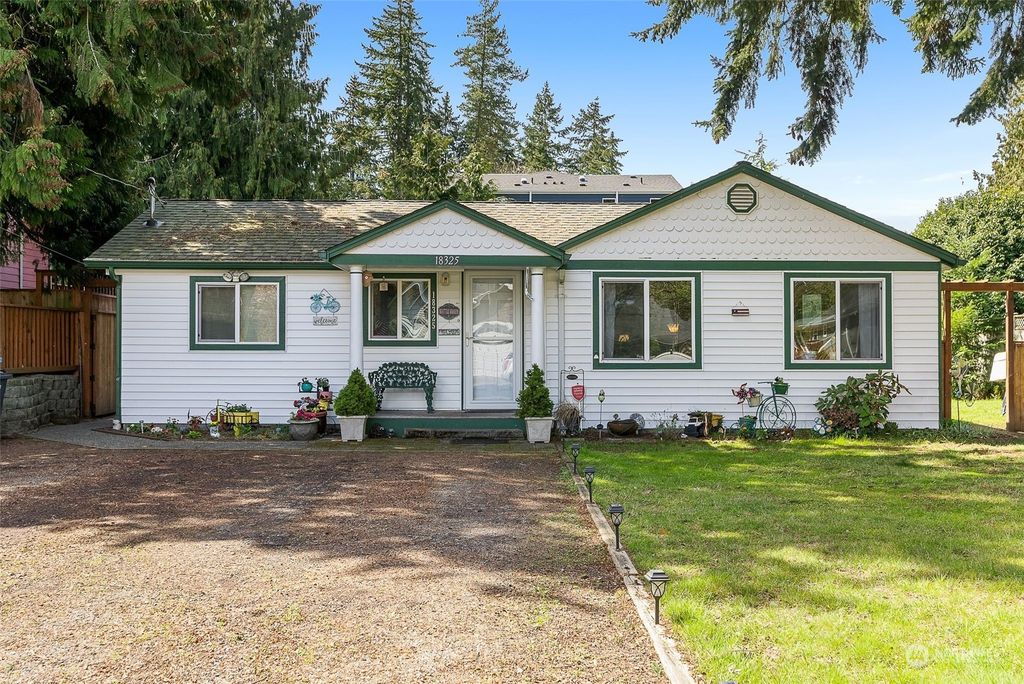 Photo of 18325 2nd Avenue NE, Shoreline, WA 98155 (MLS # 2058706)
