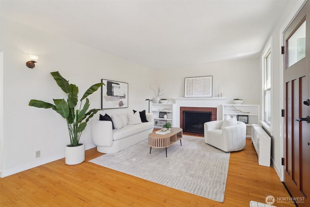 Photo of 8045 14th Avenue NE, Seattle, WA 98115 (MLS # 2414217)