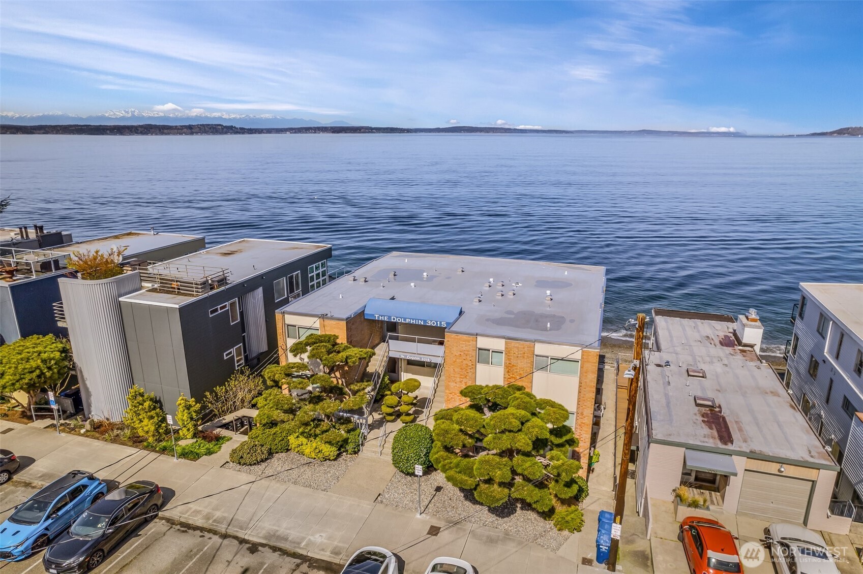 3015 Alki Avenue SW