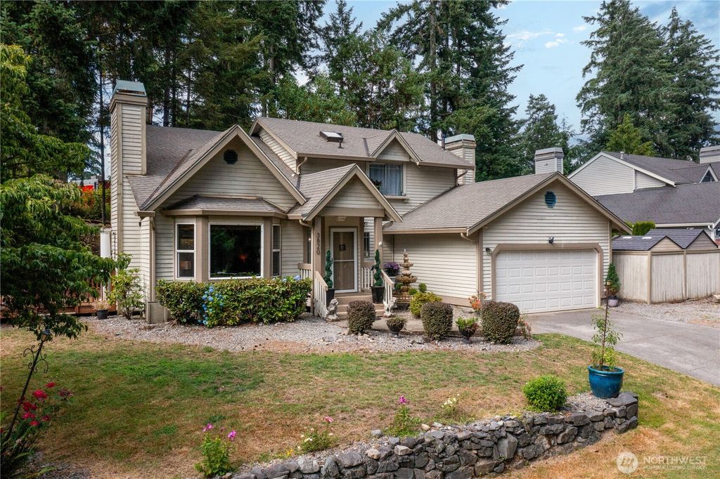 Photo of 3820 S 307th Place, Auburn, WA 98001 (MLS # 2396400)
