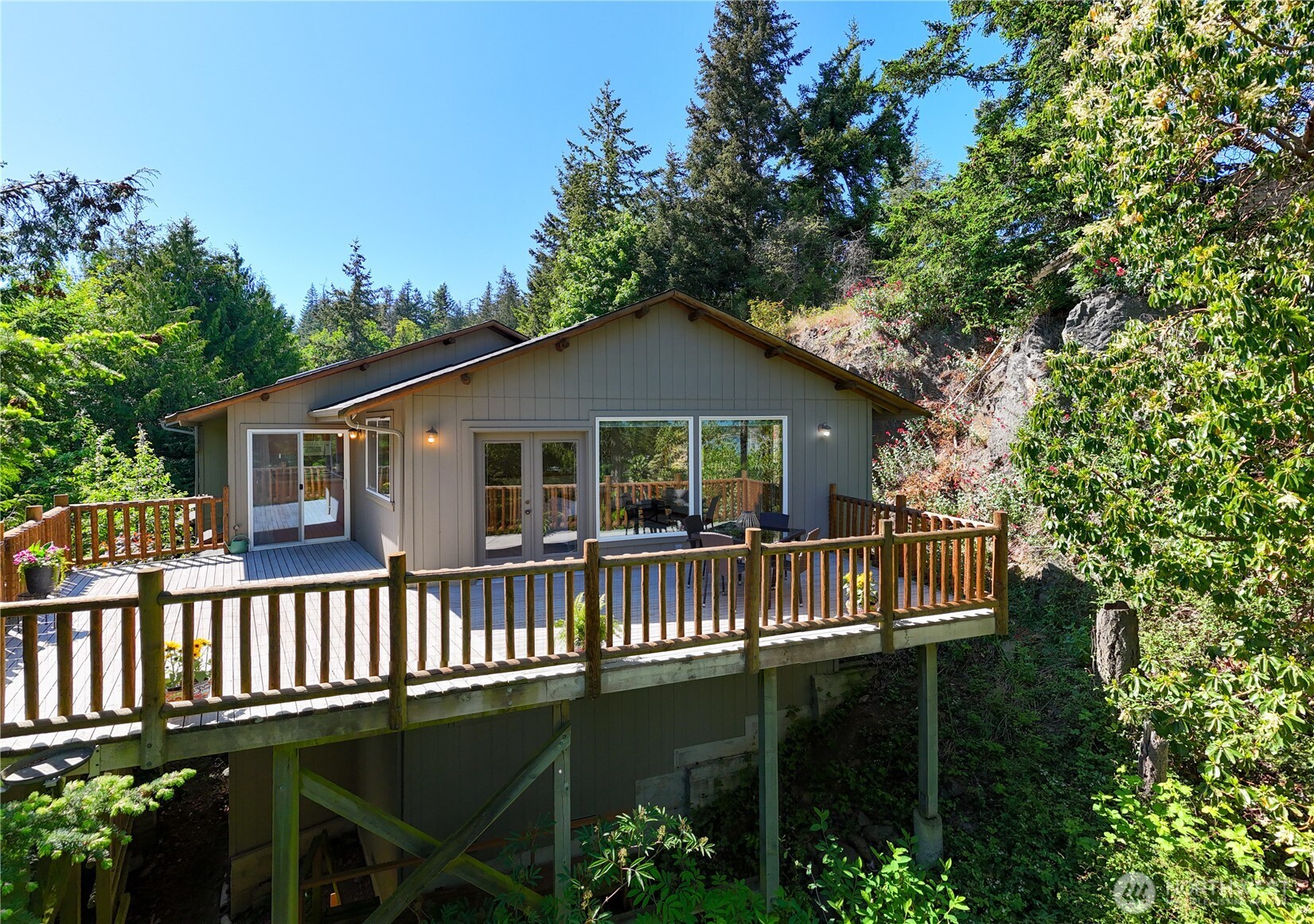 478 Colville Place
