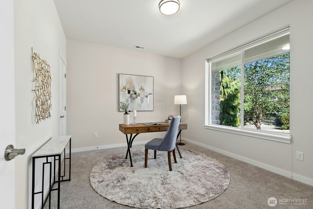 Photo of 23225 SE 50th Street, Issaquah, WA 98029 (MLS # 2546299)