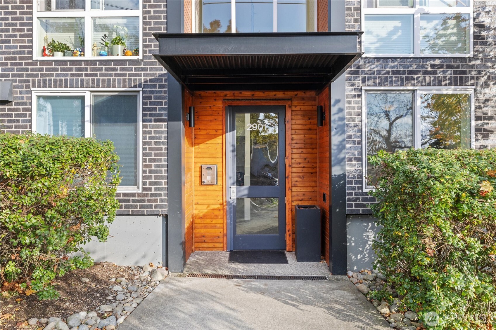 2901 S Jackson Street 507