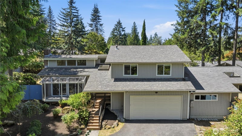 2209 W Lake Sammamish Parkway NE