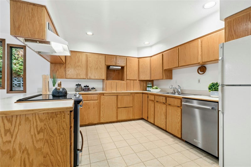 3024 NE 180th Street