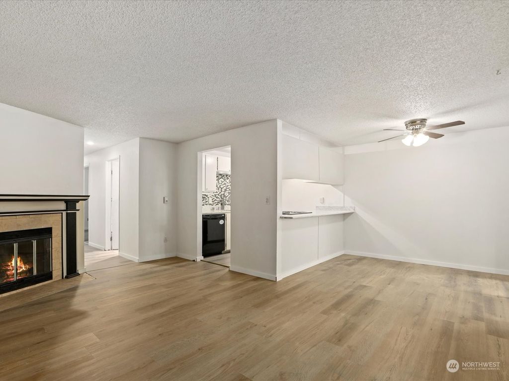 Photo of 19853 25th Avenue NE #113, Shoreline, WA 98155 (MLS # 2131405)