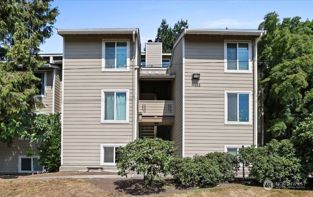 Photo of 19853 25th Avenue NE #113, Shoreline, WA 98155 (MLS # 2131405)