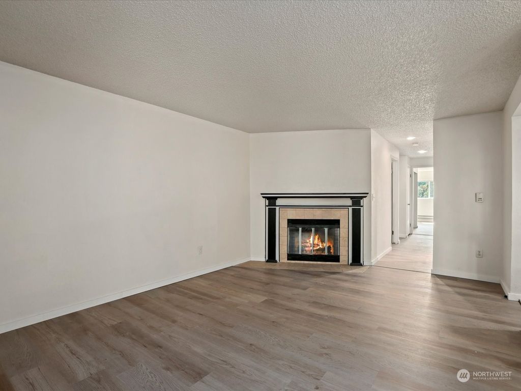 Photo of 19853 25th Avenue NE #113, Shoreline, WA 98155 (MLS # 2131405)