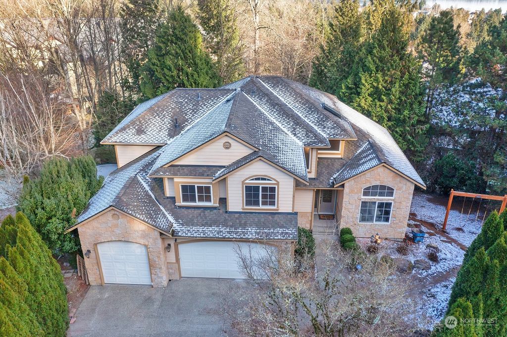 Photo of 4932 NW Village Park Drive, Issaquah, WA 98027 (MLS # 2191945)