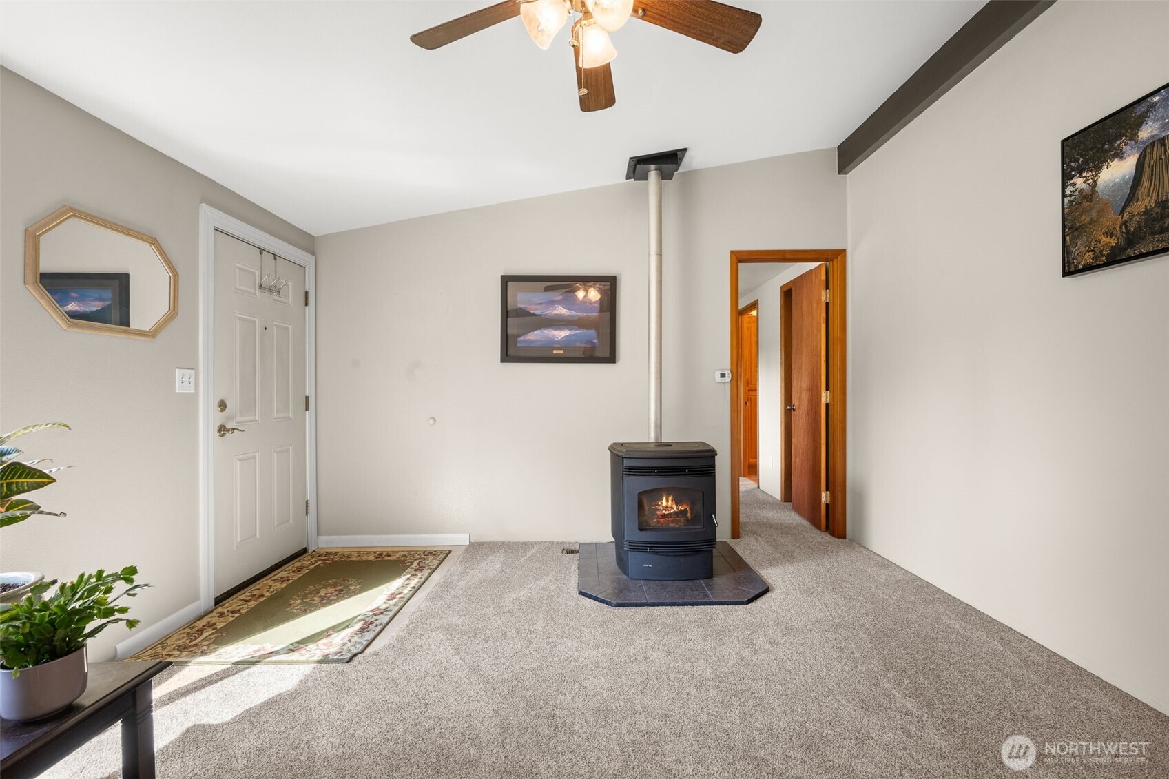 412 Algona Boulevard S