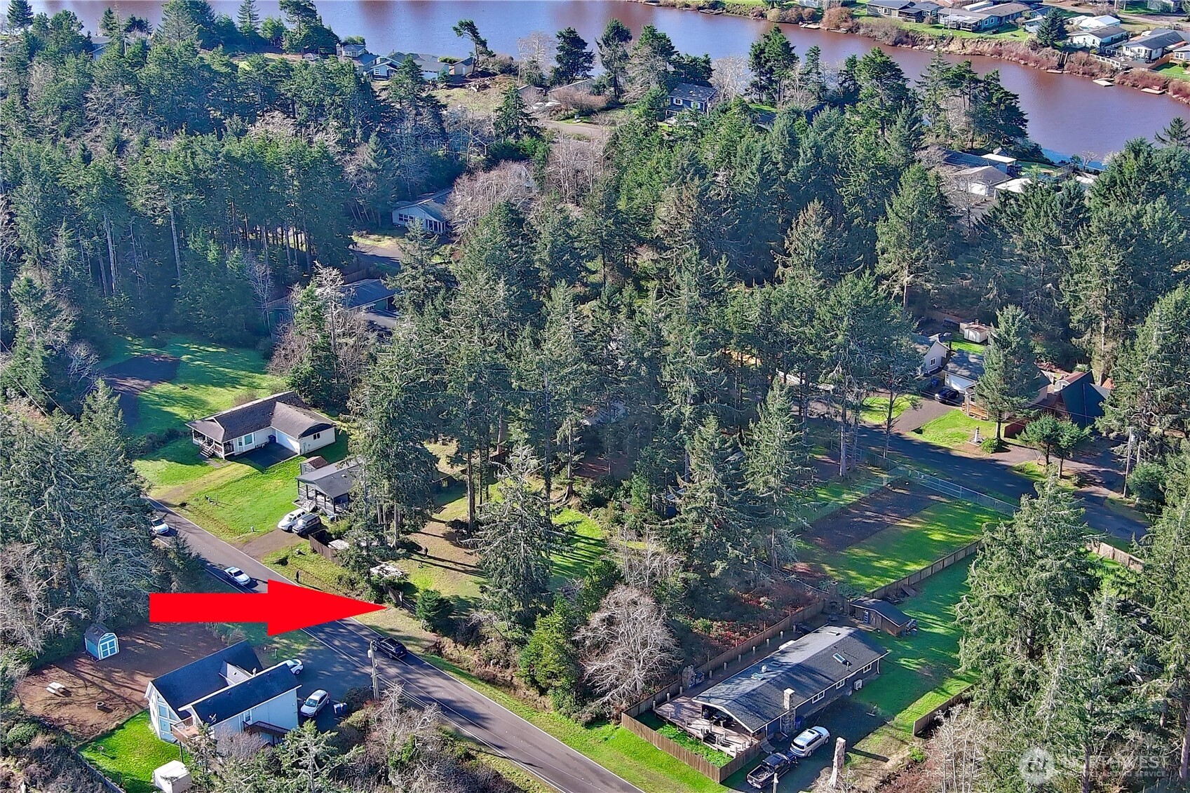 743 Duck Lake Drive NE