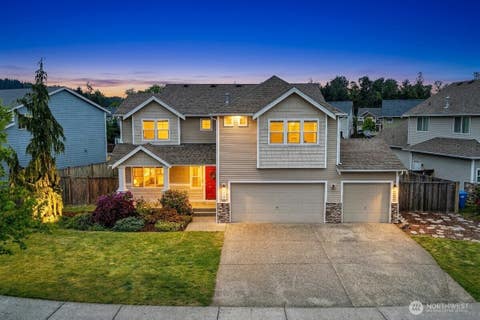 Photo of 209 Burr Street NE, Orting, WA 98360 (MLS # 2568579)