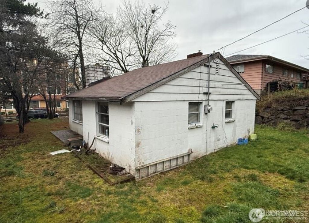 Photo of 5720 37th Avenue S, Seattle, WA 98118 (MLS # 2473092)