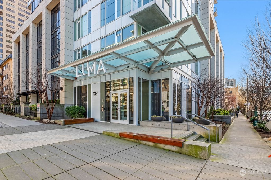Photo of 1321 Seneca Street #705, Seattle, WA 98101 (MLS # 2201274)
