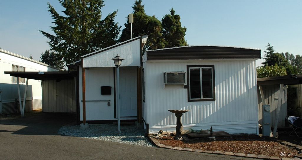 Photo of 3433 S 181ST Street #104, SeaTac, WA 98188 (MLS # 1979939)
