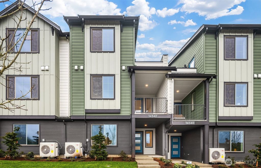 Photo of 14342 1st Avenue NE #52-C, Duvall, WA 98019 (MLS # 2475888)