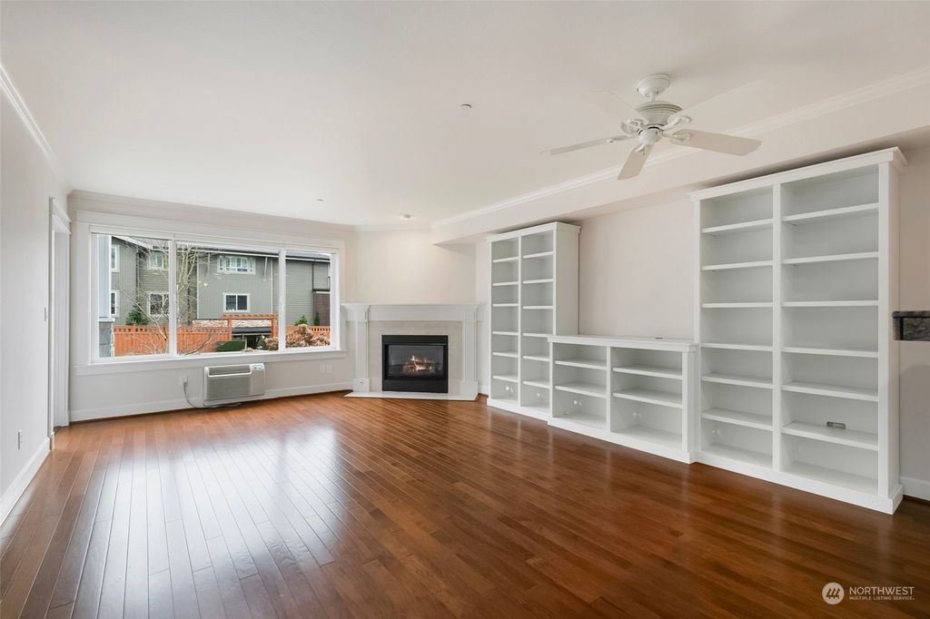 Photo of 400 Walnut Street #103, Edmonds, WA 98020 (MLS # 2202586)