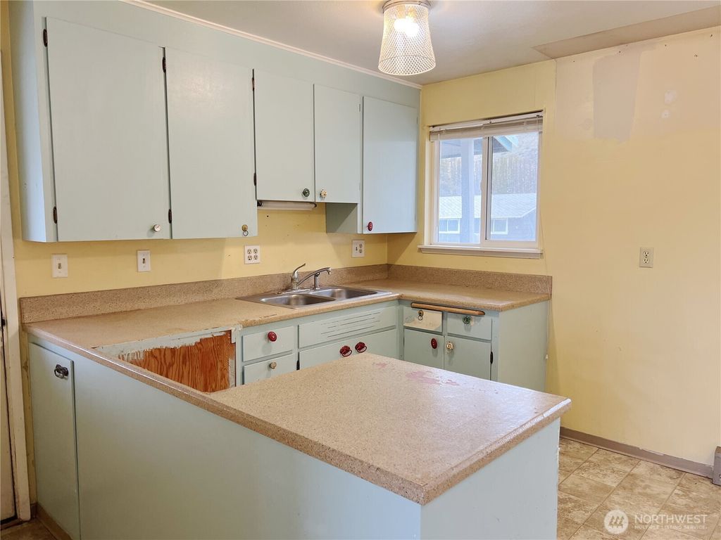 Photo of 728 Sunrise Drive, Omak, WA 98841 (MLS # 2477888)