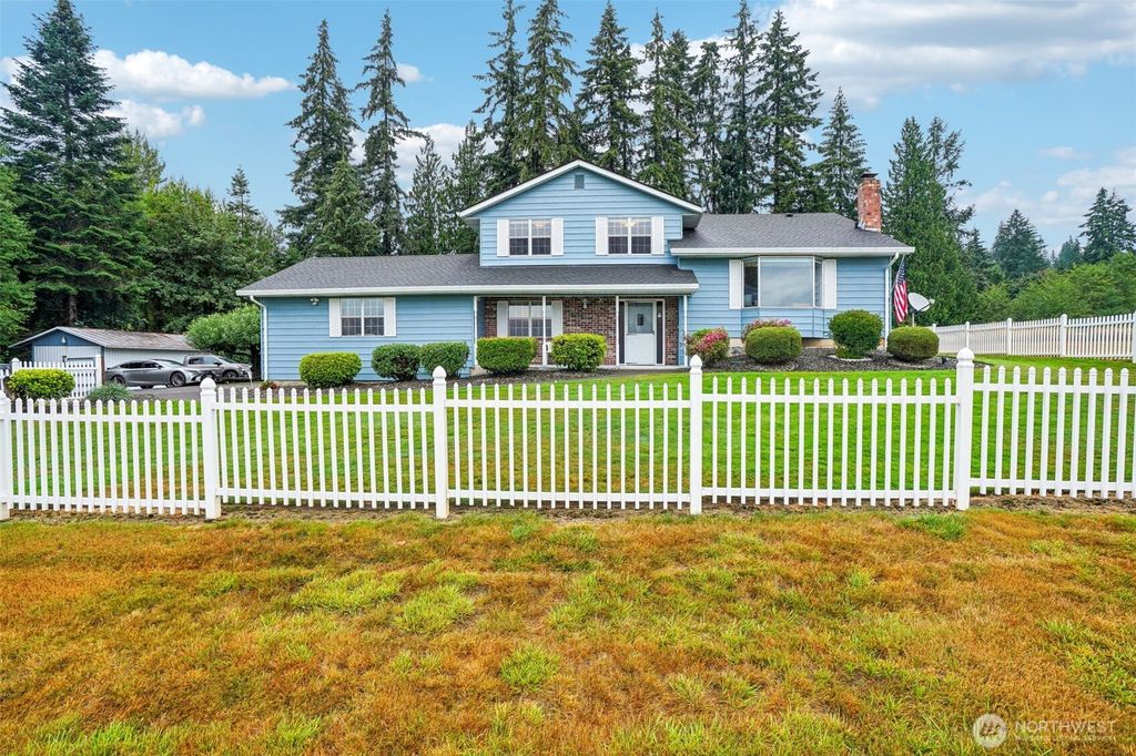 Photo of 2032 W Dove Avenue, La Center, WA 98629 (MLS # 2509836)