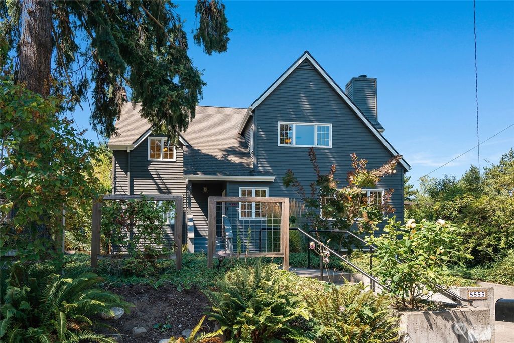 Photo of 5555 55th Avenue S, Seattle, WA 98118 (MLS # 2151442)