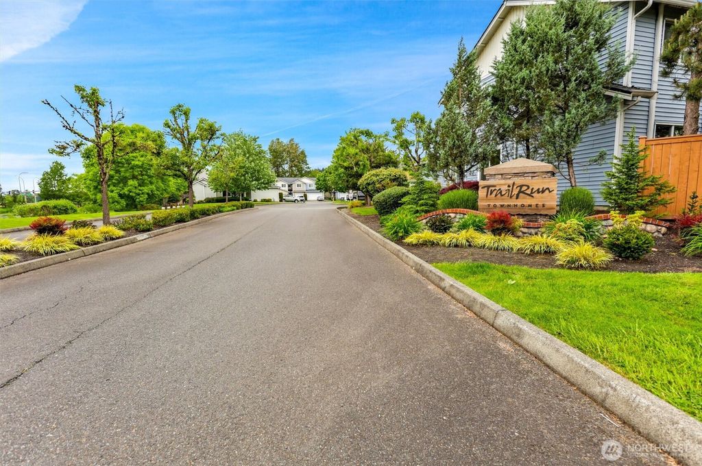 Photo of 1244 S 51 Place NE, Auburn, WA 98002 (MLS # 2522941)