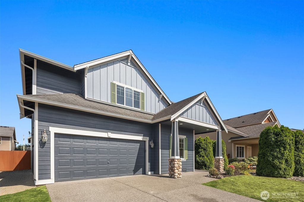 Photo of 11723 57th Avenue NE, Marysville, WA 98271 (MLS # 2405492)
