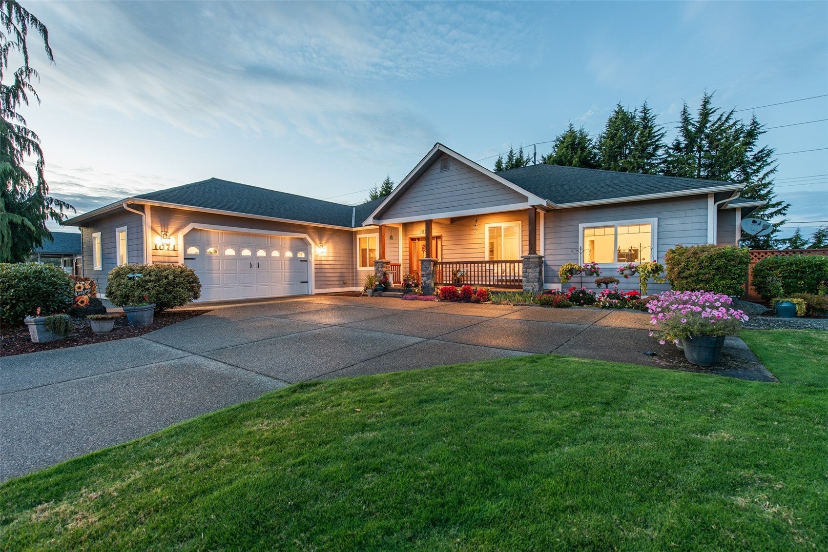 1071 N Lindsay Lane