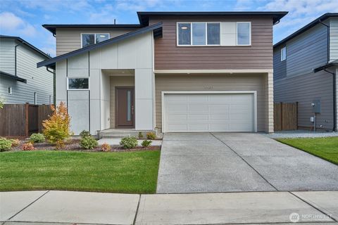 Photo of 1507 137th Street E #8, Tacoma, WA 98445 (MLS # 2418304)
