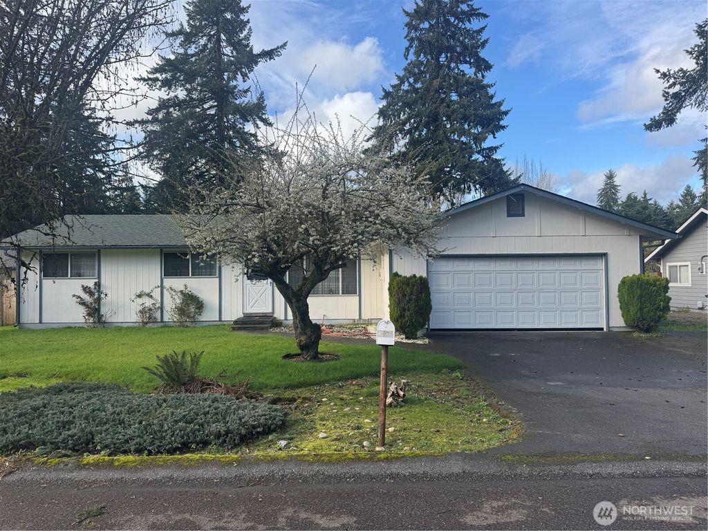 Photo of 1715 148th Court S, Spanaway, WA 98387 (MLS # 2513537)