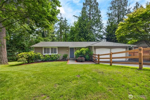 Photo of 21313 NE 10th Place, Sammamish, WA 98074 (MLS # 2537270)