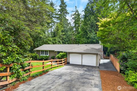 Photo of 21313 NE 10th Place, Sammamish, WA 98074 (MLS # 2537270)